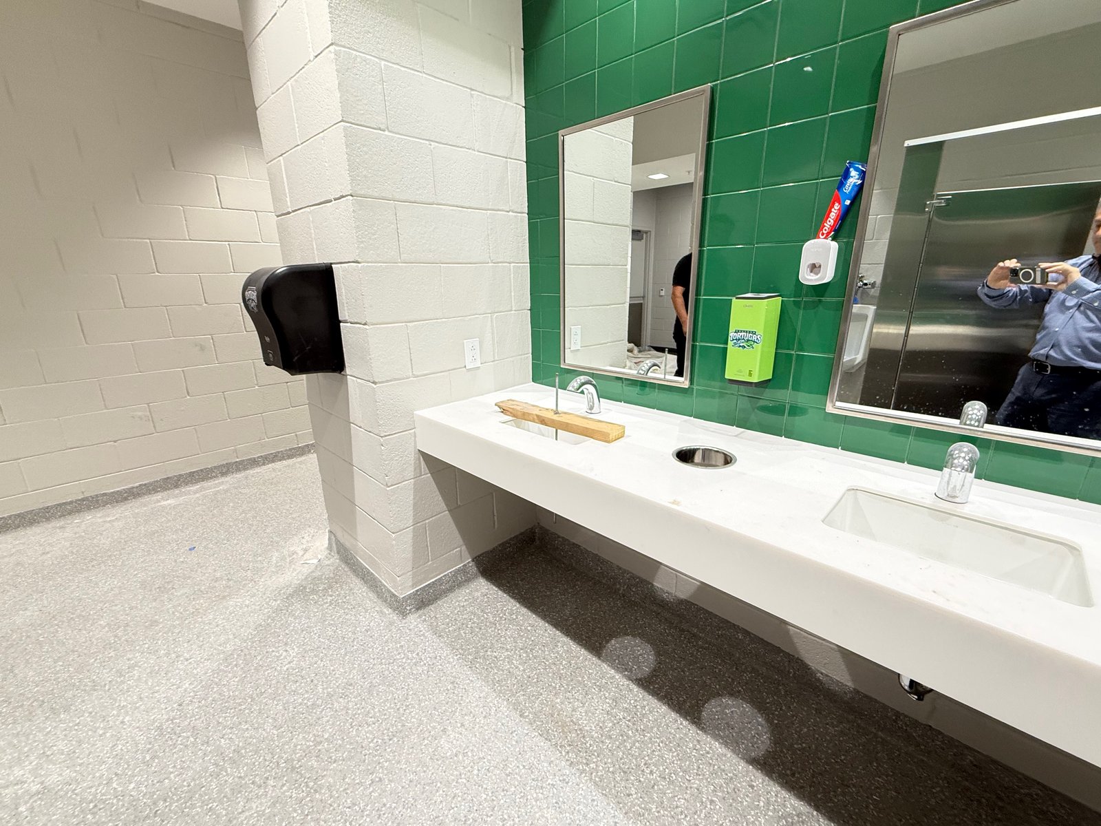 Wash Room Sinks
