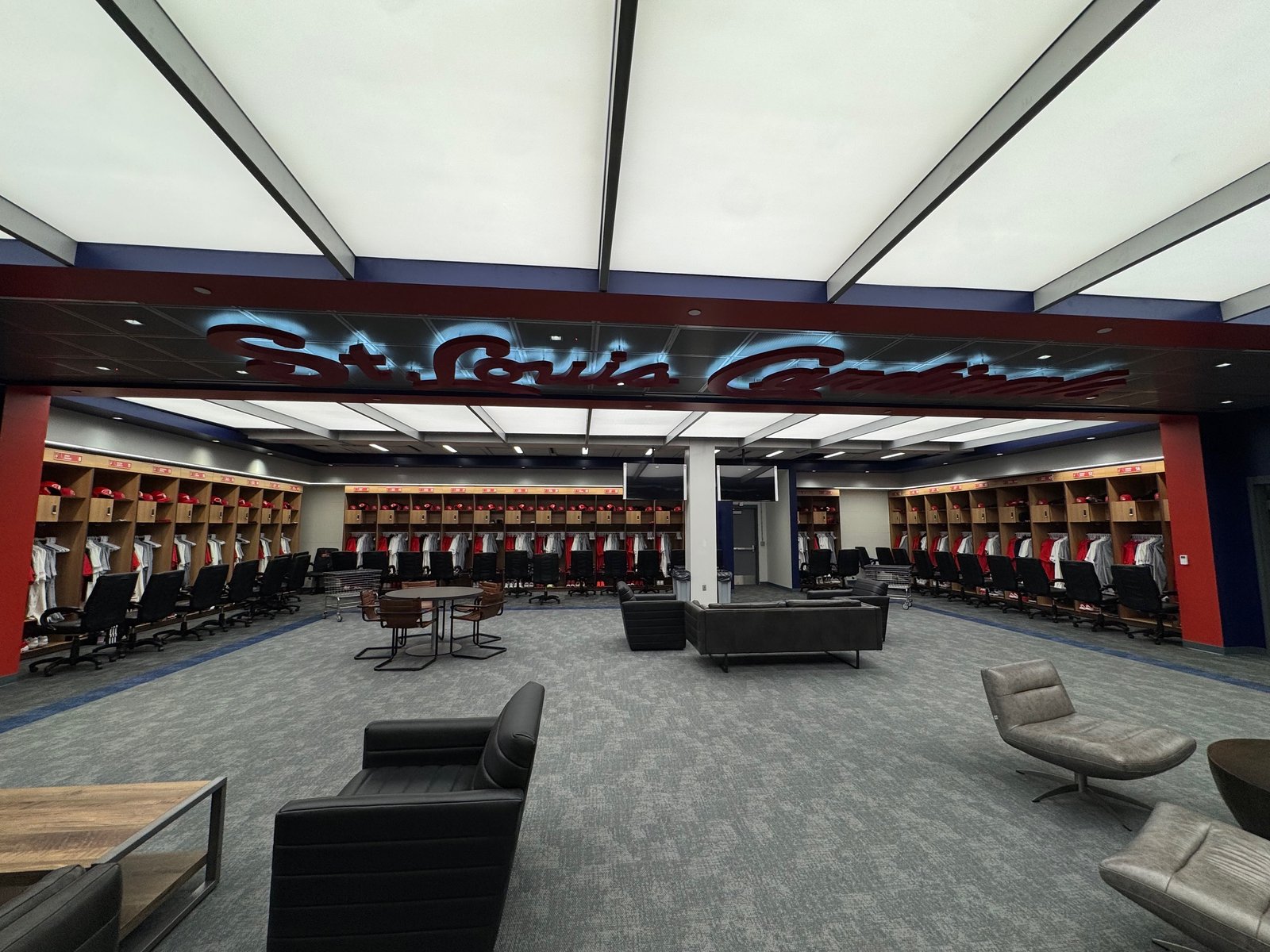 Cardinals Clubhouse Lounge