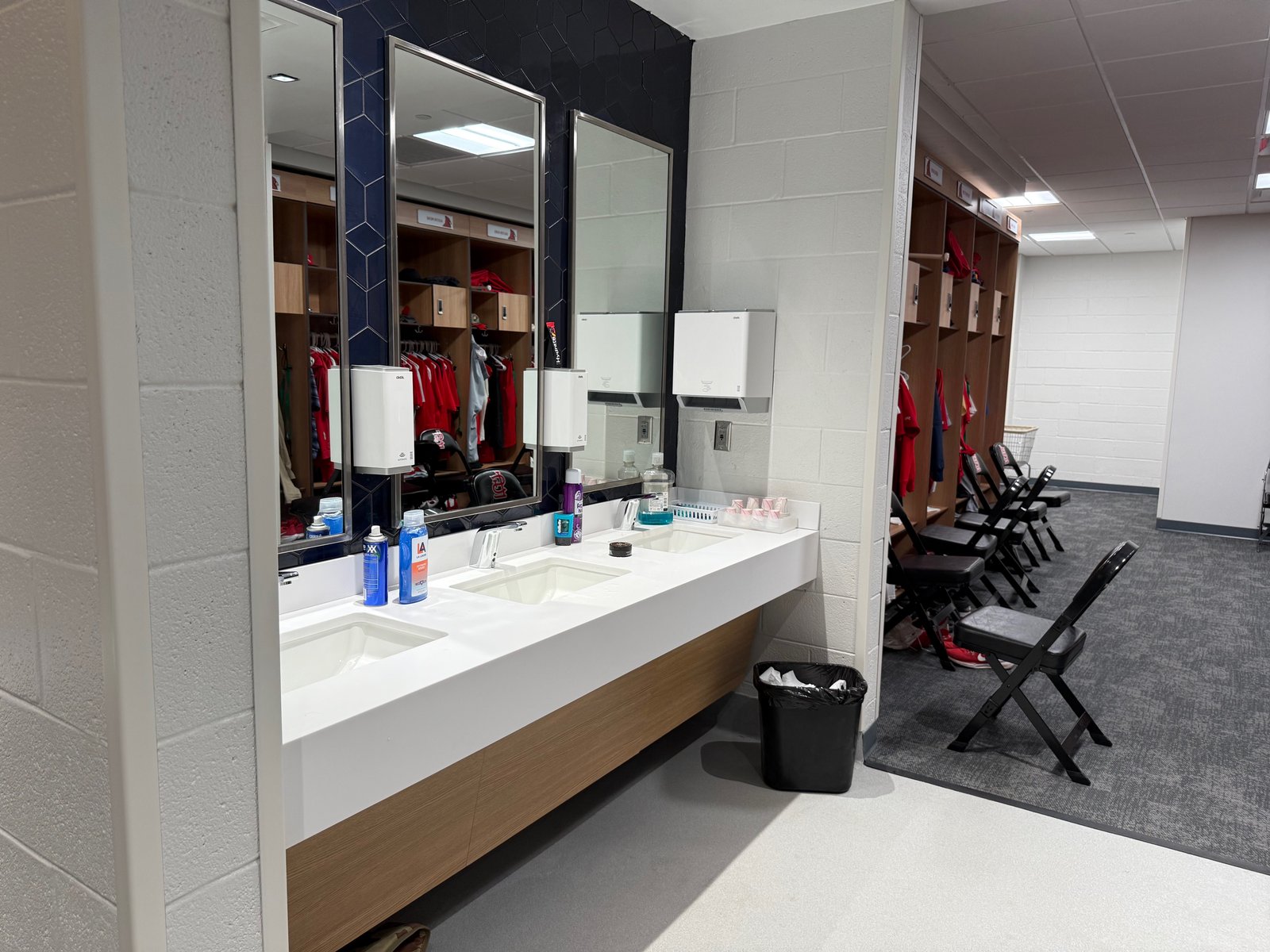 Cardinals Wash Room