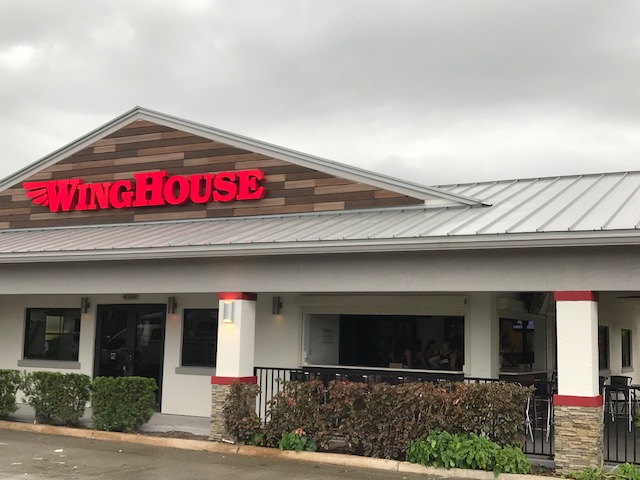 Winghouse, Davie
